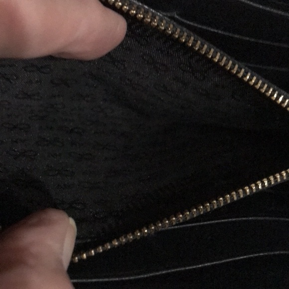 Anya Hindmarch Leather Hearts Wallet - Picture 12 of 13